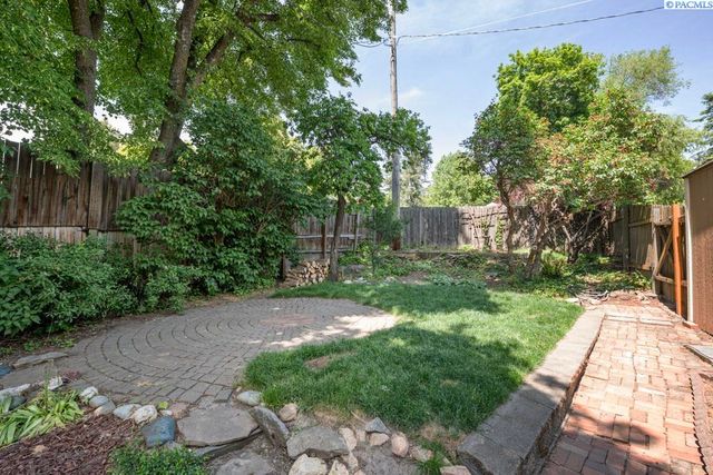 312 NW Harrison St, Pullman, WA 99163