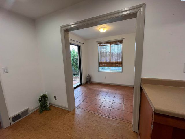 312 NW Harrison St, Pullman, WA 99163