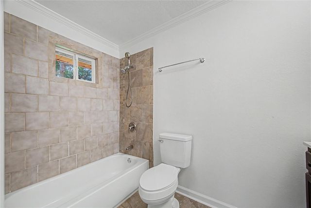 2102 Blueberry Lane, Pasadena, TX 77502