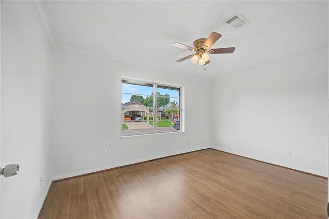 2102 Blueberry Lane, Pasadena, TX 77502