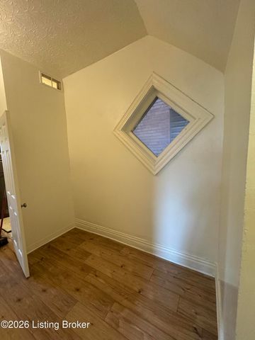 3860 Southern Pkwy, Louisville, KY 40214