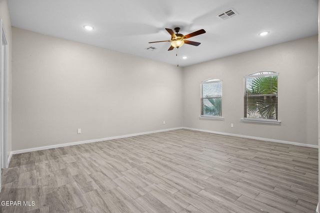 2705 MARIA CASAS Street, El Paso, TX 79938