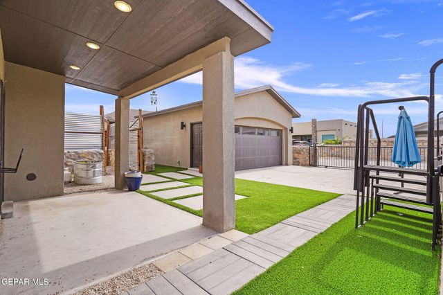 2705 MARIA CASAS Street, El Paso, TX 79938