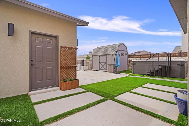 2705 MARIA CASAS Street, El Paso, TX 79938
