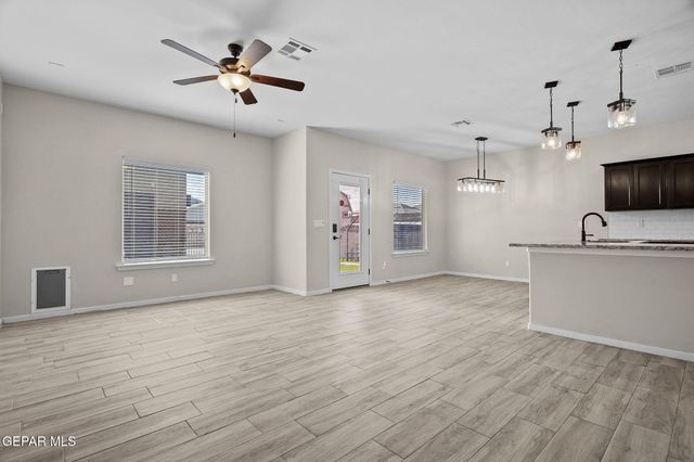 2705 MARIA CASAS Street, El Paso, TX 79938