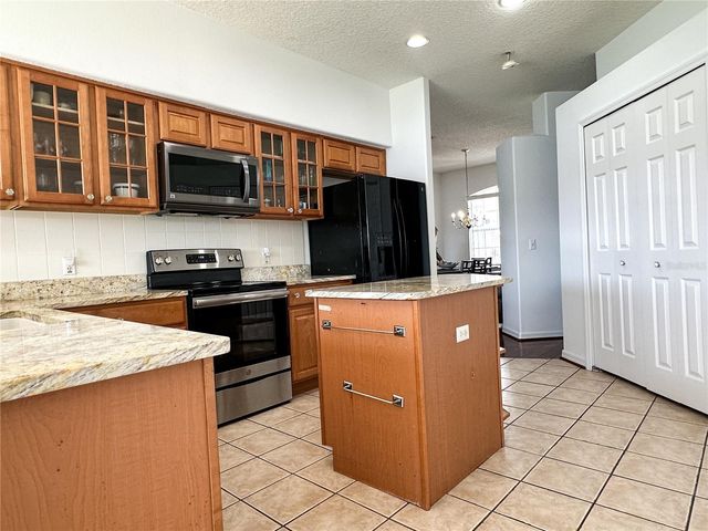 2621 SHIREHALL LANE, Winter Garden, FL 34787