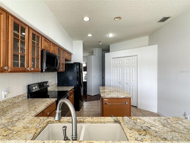 2621 SHIREHALL LANE, Winter Garden, FL 34787