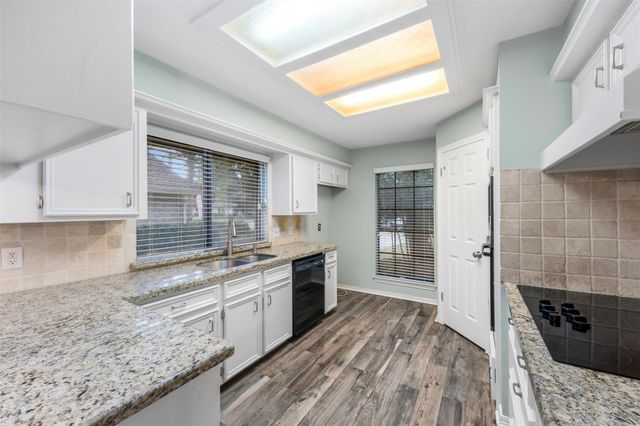 3922 Valley Haven Drive, Kingwood, TX 77339