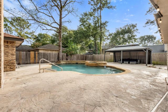 3922 Valley Haven Drive, Kingwood, TX 77339