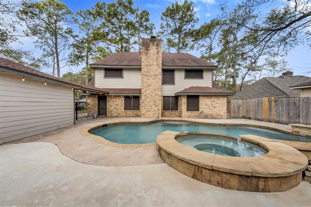 3922 Valley Haven Drive, Kingwood, TX 77339