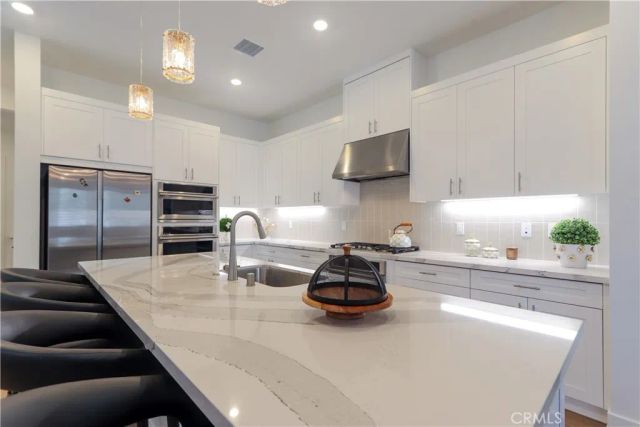 126 Carmine, Irvine, CA 92618