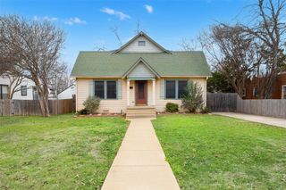 1710 Lexington ST, Taylor, TX 76574