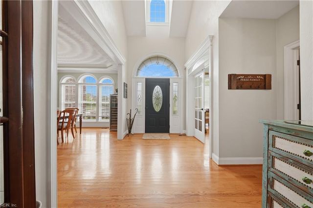521 Thistley LN, Chesapeake, VA 23322
