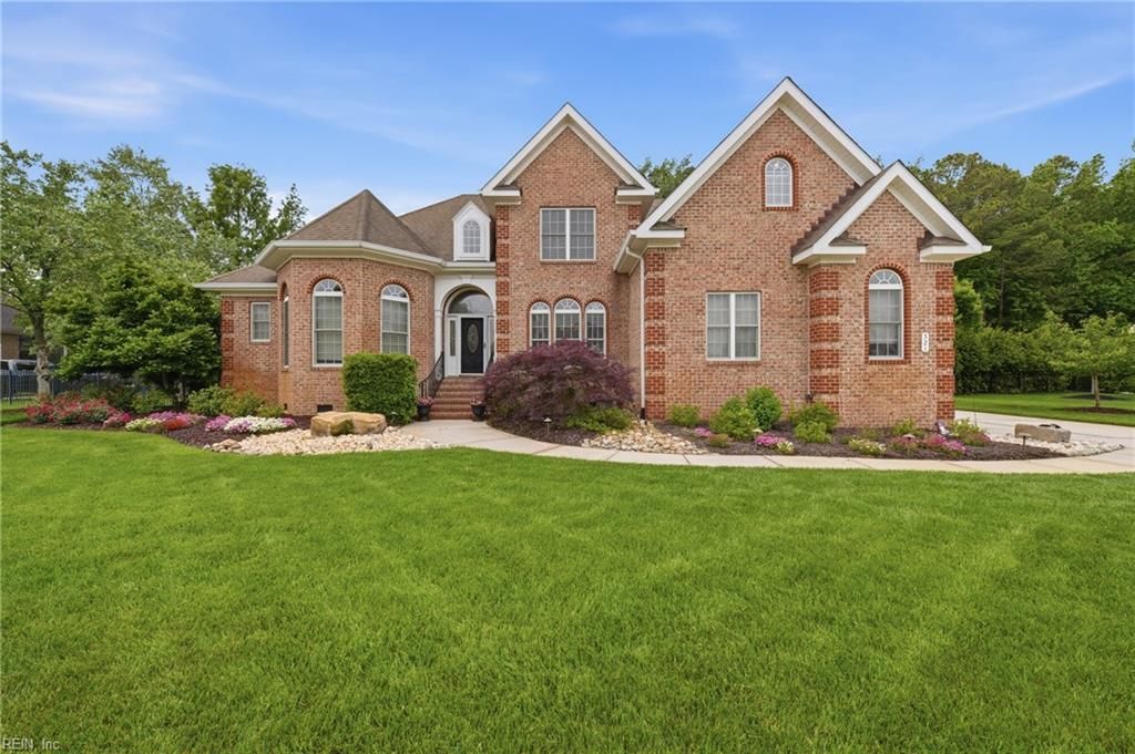 521 Thistley LN, Chesapeake, VA 23322