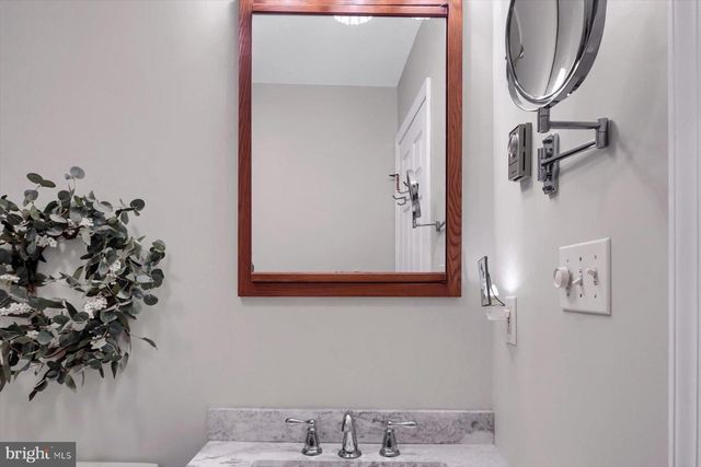 1105 RED HILL RD, Port Trevorton, PA 17864