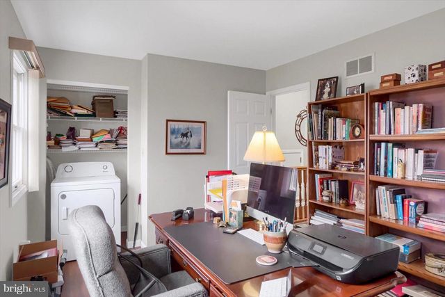 1105 RED HILL RD, Port Trevorton, PA 17864