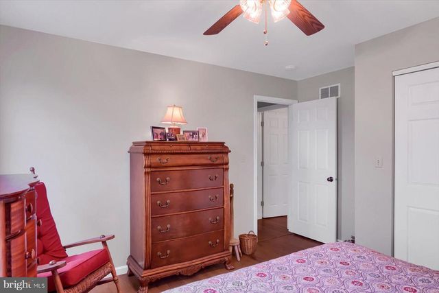 1105 RED HILL RD, Port Trevorton, PA 17864