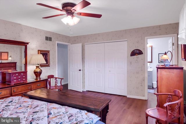 1105 RED HILL RD, Port Trevorton, PA 17864