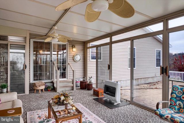 1105 RED HILL RD, Port Trevorton, PA 17864