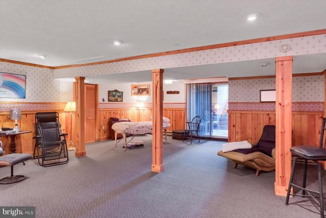 1105 RED HILL RD, Port Trevorton, PA 17864