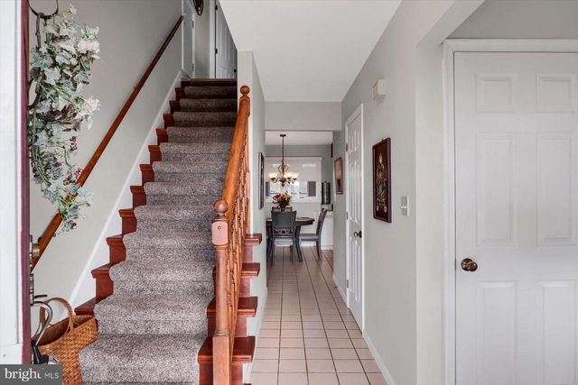 1105 RED HILL RD, Port Trevorton, PA 17864