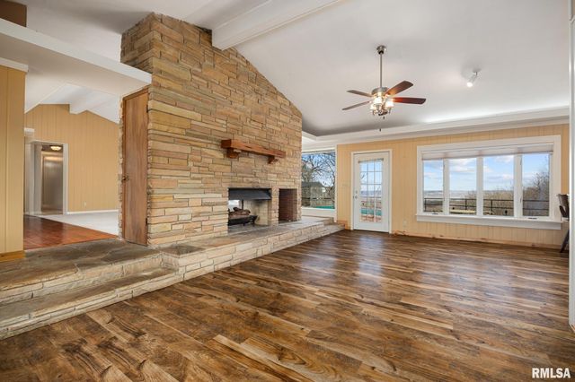 204 W DETWEILLER Drive, Peoria, IL 61615