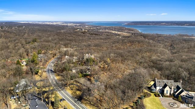 204 W DETWEILLER Drive, Peoria, IL 61615