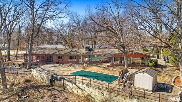 204 W DETWEILLER Drive, Peoria, IL 61615