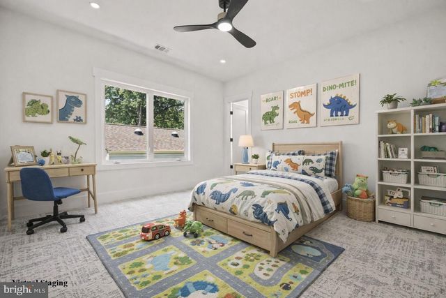 1905 N TAYLOR ST, Arlington, VA 22207