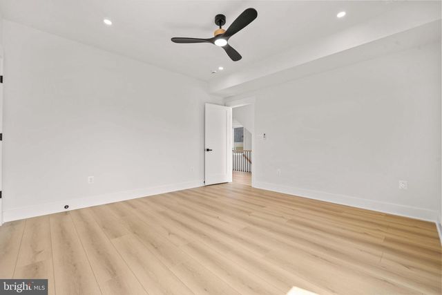 1905 N TAYLOR ST, Arlington, VA 22207