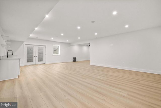 1905 N TAYLOR ST, Arlington, VA 22207