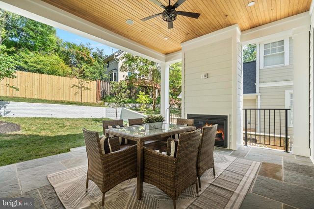 1905 N TAYLOR ST, Arlington, VA 22207