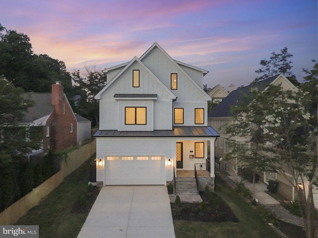 1905 N TAYLOR ST, Arlington, VA 22207