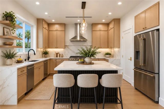 14931 Vose Street, Van Nuys, CA 91405