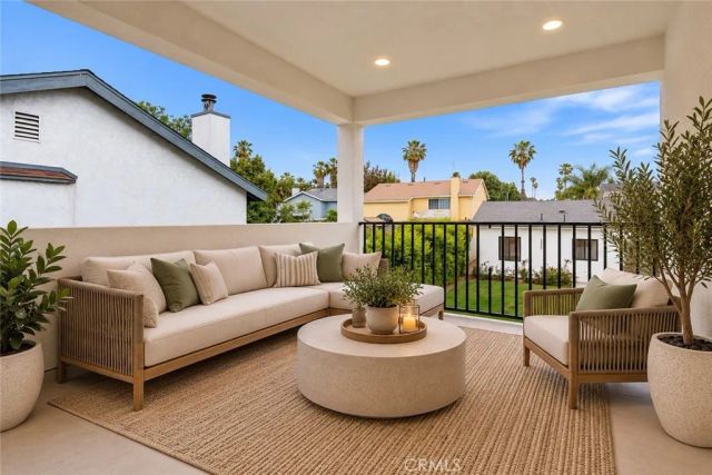 14931 Vose Street, Van Nuys, CA 91405