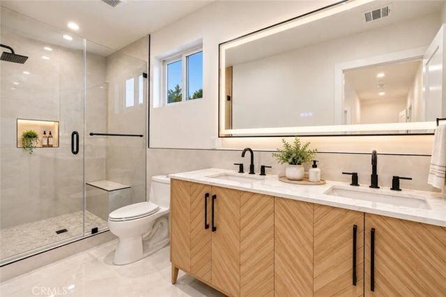 14931 Vose Street, Van Nuys, CA 91405