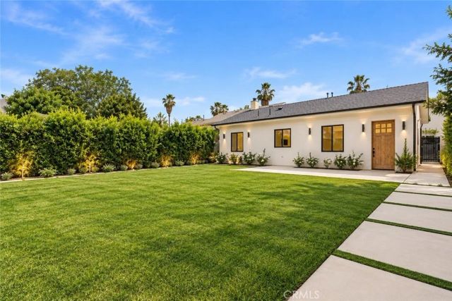 14931 Vose Street, Van Nuys, CA 91405