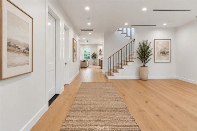 14931 Vose Street, Van Nuys, CA 91405