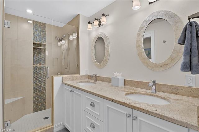 599 Serendipity DR 599, Naples, FL 34108