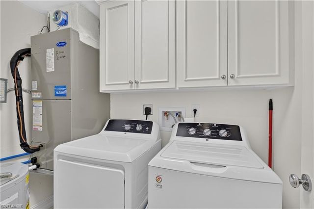 599 Serendipity DR 599, Naples, FL 34108