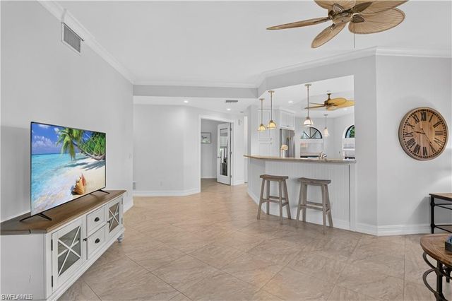 599 Serendipity DR 599, Naples, FL 34108