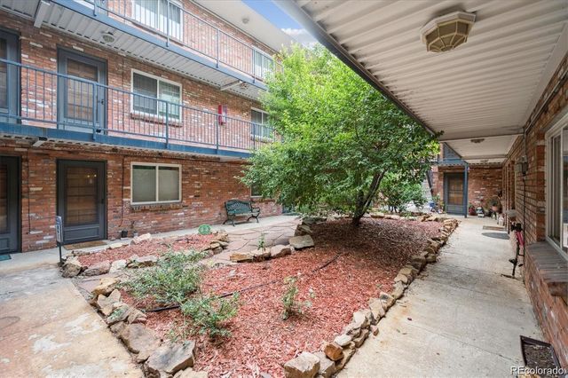 155 S Pennsylvania Street 304, Denver, CO 80209