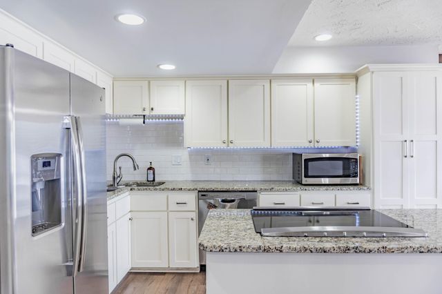 110912 Von Hertzen Circle, Chaska, MN 55318