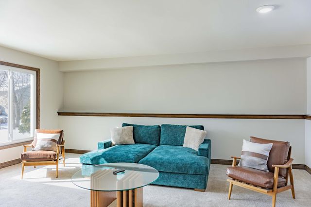 110912 Von Hertzen Circle, Chaska, MN 55318