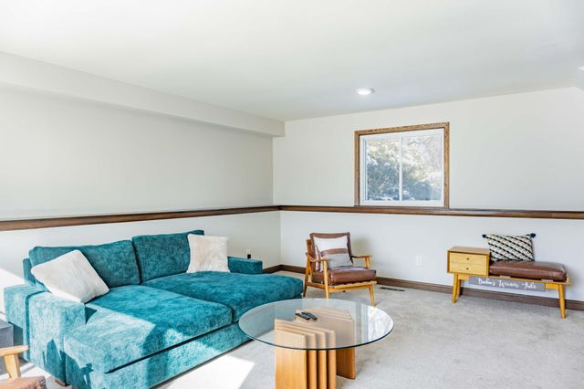 110912 Von Hertzen Circle, Chaska, MN 55318