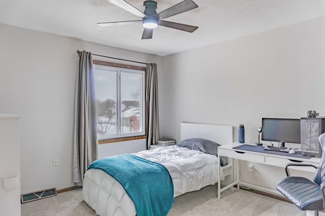 110912 Von Hertzen Circle, Chaska, MN 55318