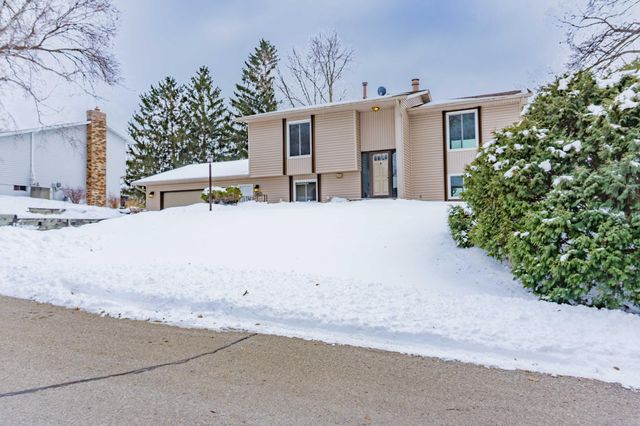 110912 Von Hertzen Circle, Chaska, MN 55318