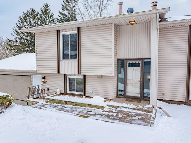 110912 Von Hertzen Circle, Chaska, MN 55318