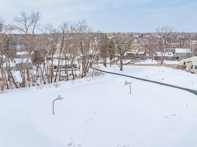 110912 Von Hertzen Circle, Chaska, MN 55318