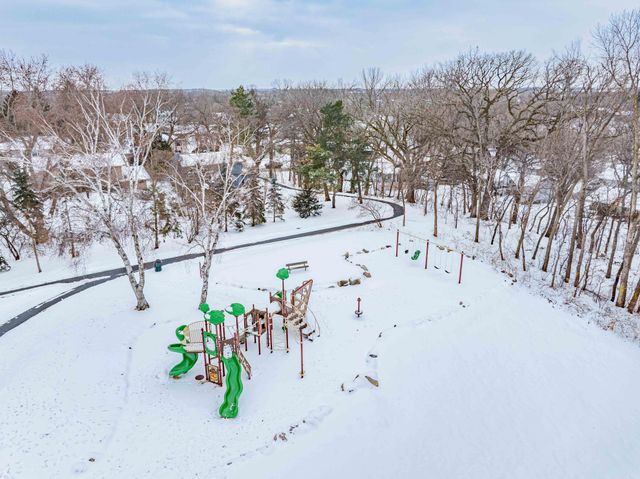 110912 Von Hertzen Circle, Chaska, MN 55318